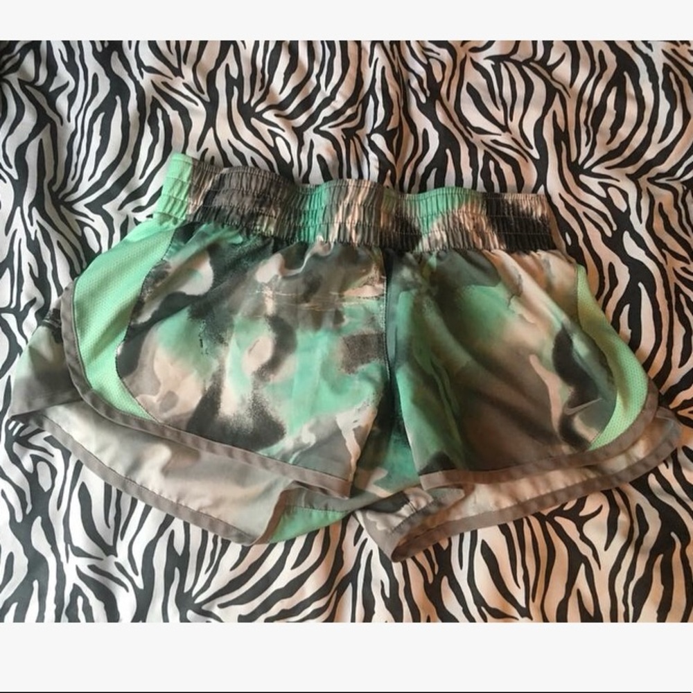 Running shorts
